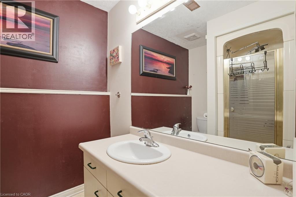 63 LINWELL ROAD - 31