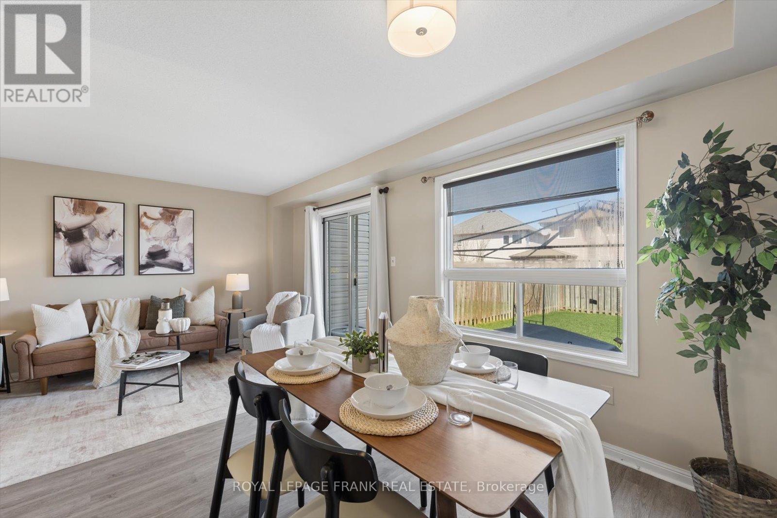 48 SHADY LANE CRESCENT, Clarington (Bowmanville), Ontario, L1C5B2 — Photo 8