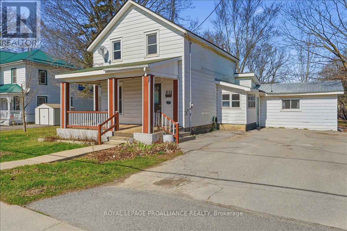 211 COLBORNE STREET - 1