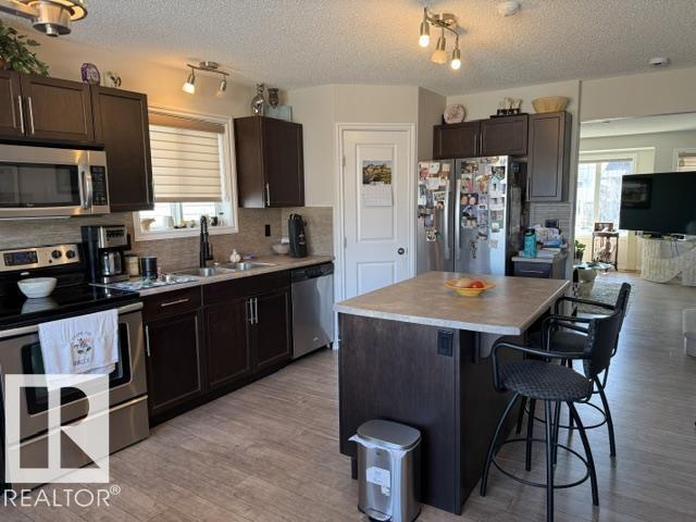 21316 95 AV NW - 10