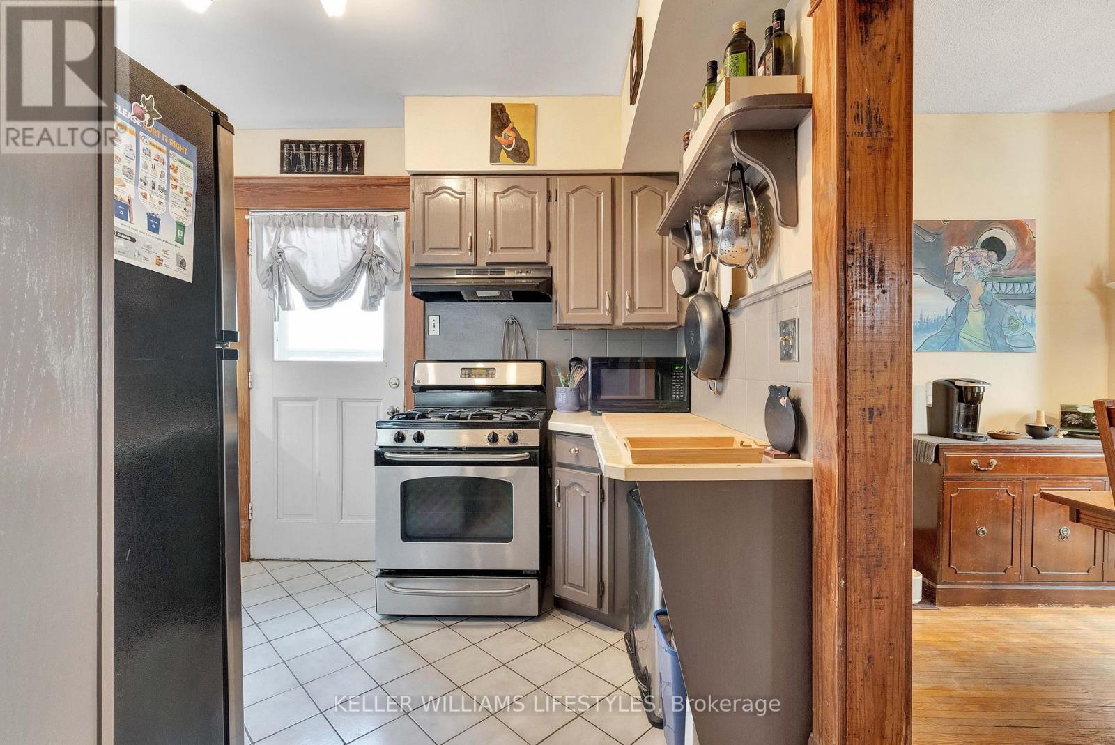 5 COVE ROAD Property Photo