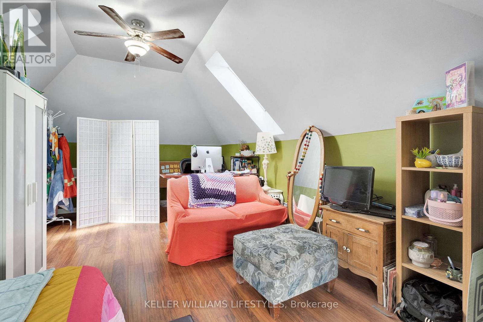 5 COVE ROAD Property Photo