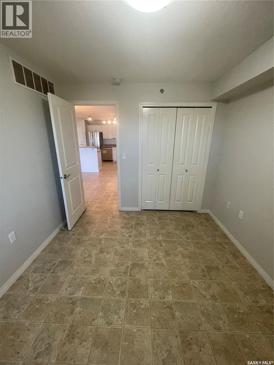 #604 2221 ADELAIDE STREET - 12