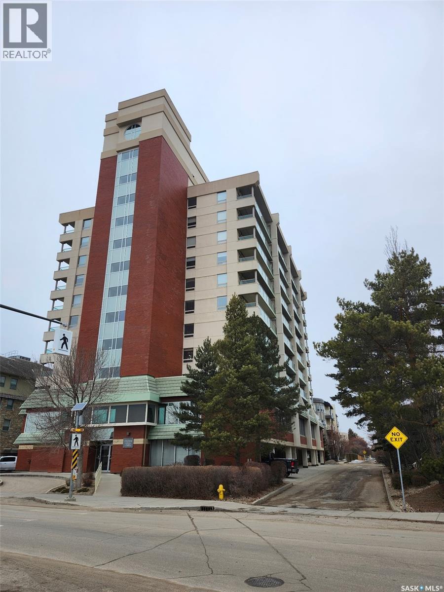 #604 2221 ADELAIDE STREET - 1