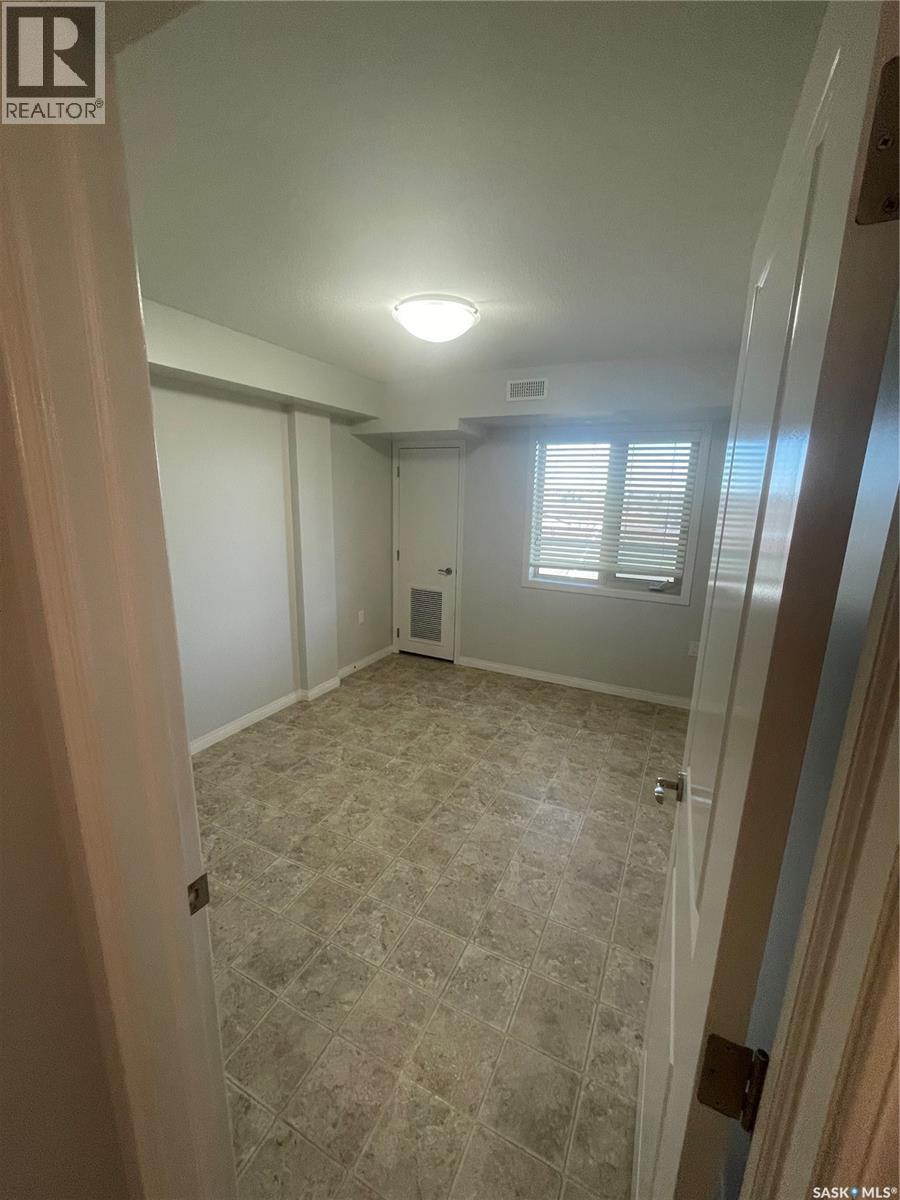 #604 2221 ADELAIDE STREET - 14