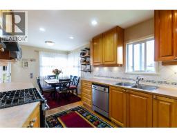 3713 Kincaid Street, Burnaby, BC V5G1V4 Photo 6