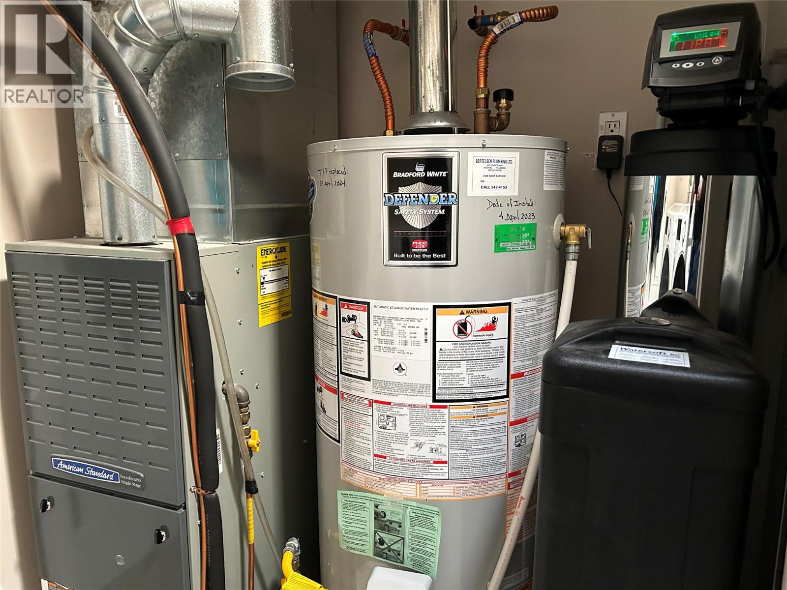 851 8 Avenue, Vernon