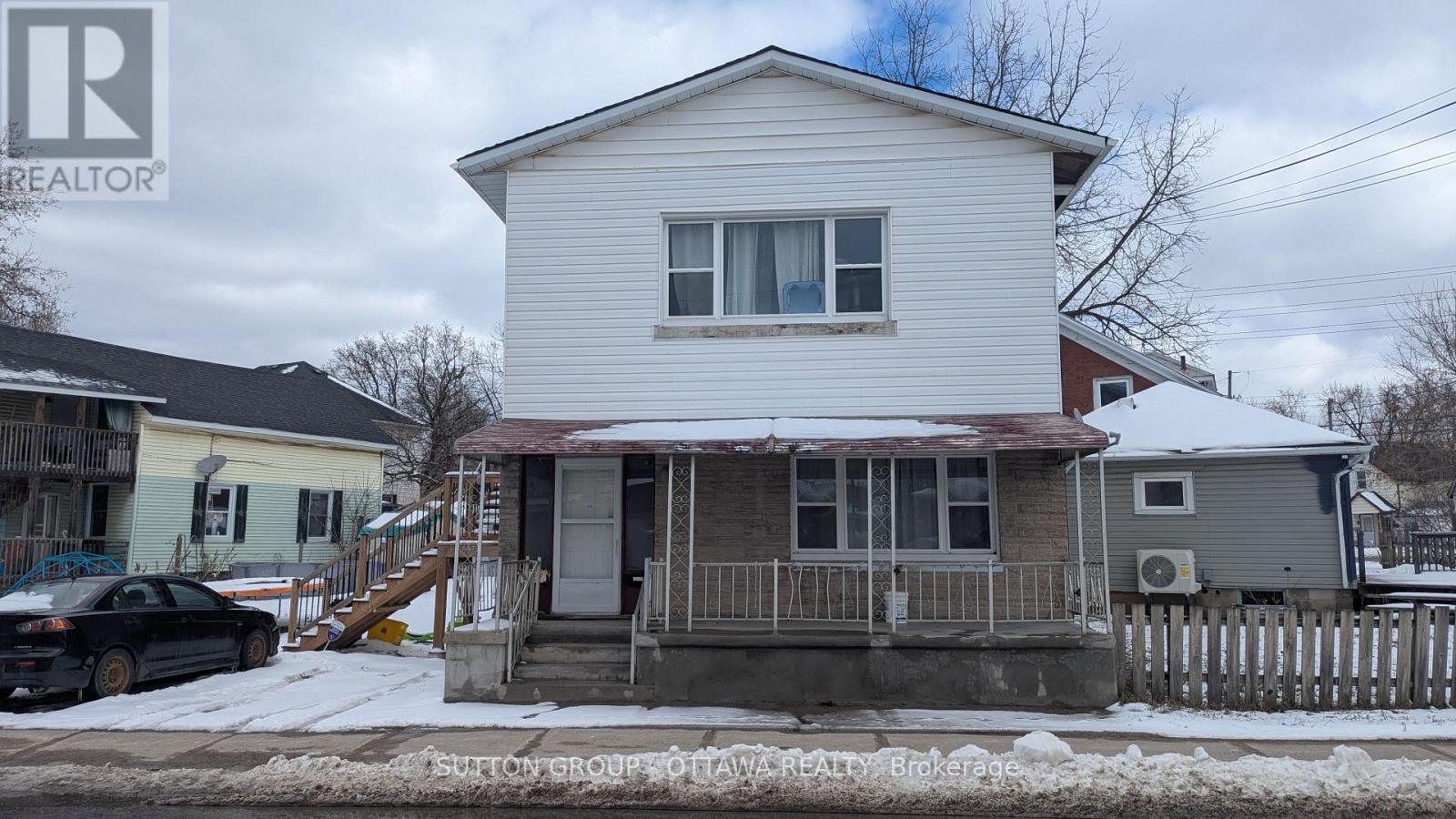 137 BECKWITH STREET N