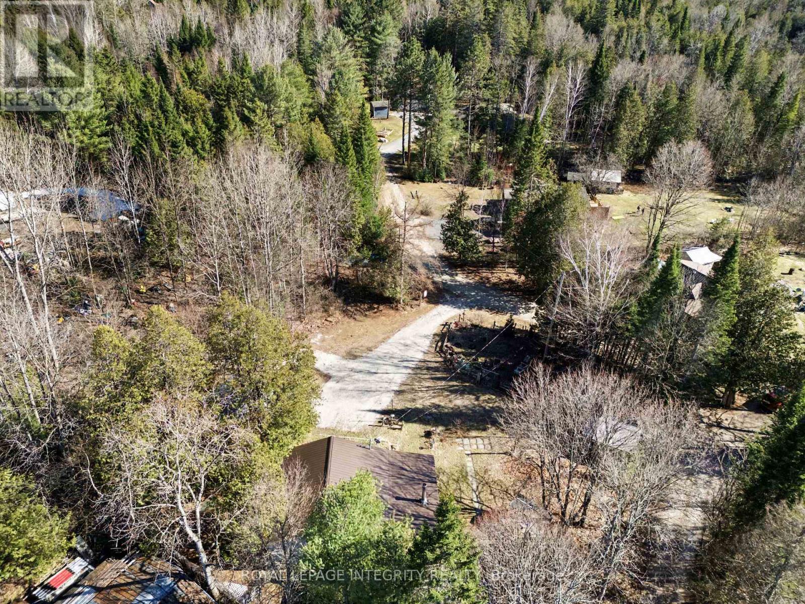 176 CLYDE LANE - 35
