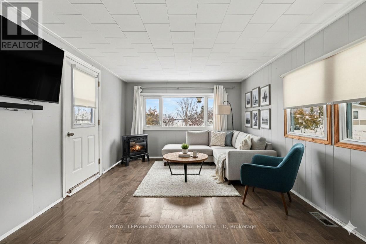 266 HILLVIEW ROAD - 9