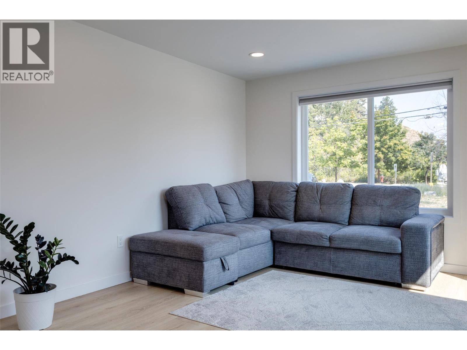 6711 Hwy 97 South Highway Unit# 5, Peachland