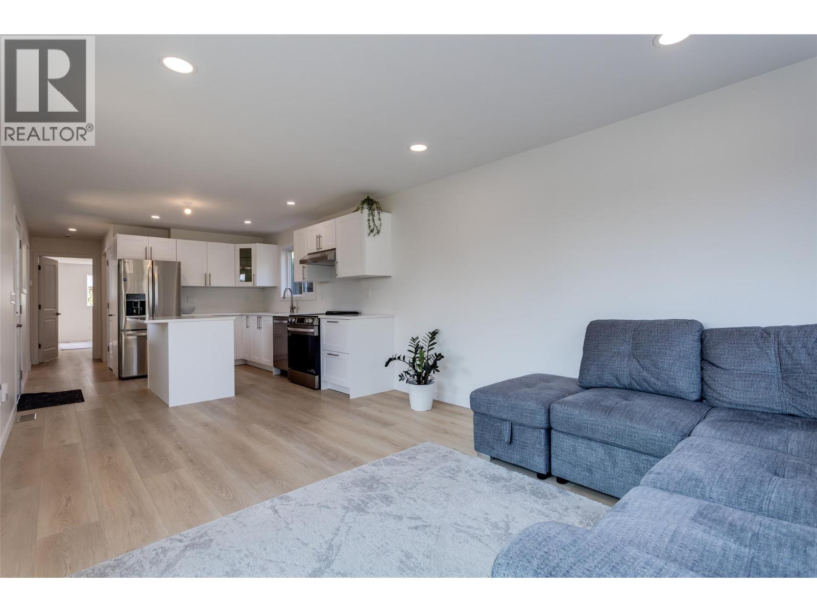 6711 Hwy 97 South Highway Unit# 5, Peachland