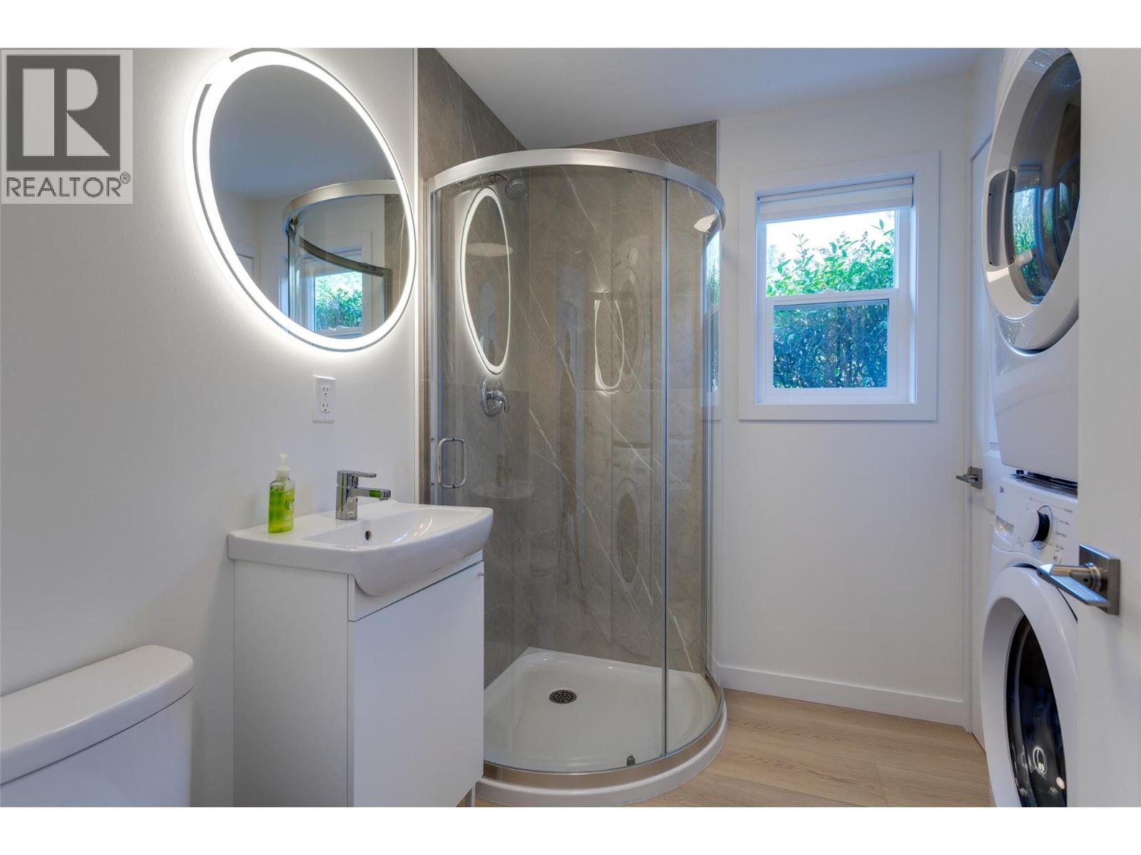 6711 Hwy 97 South Highway Unit# 5, Peachland