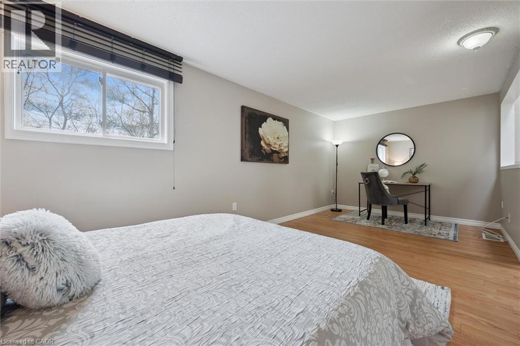 #25 365 PIONEER Drive - 23