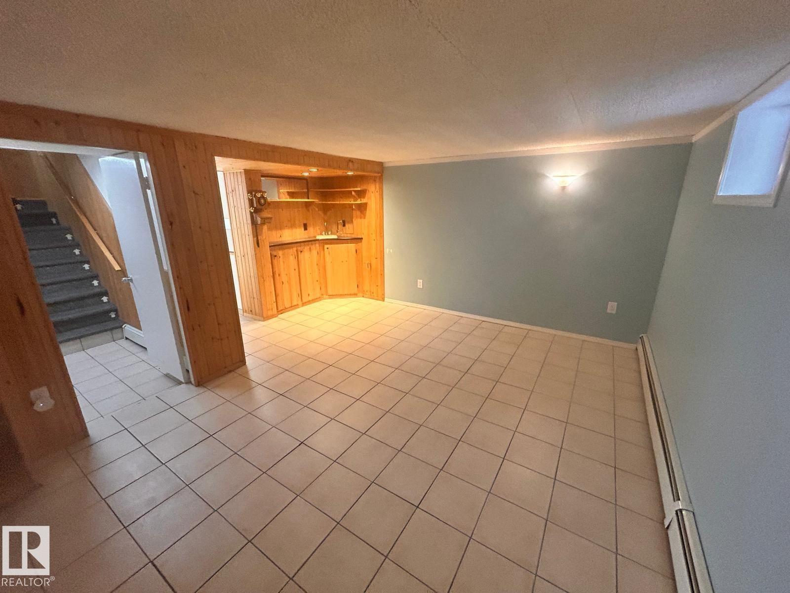 11242 56 ST NW, Edmonton