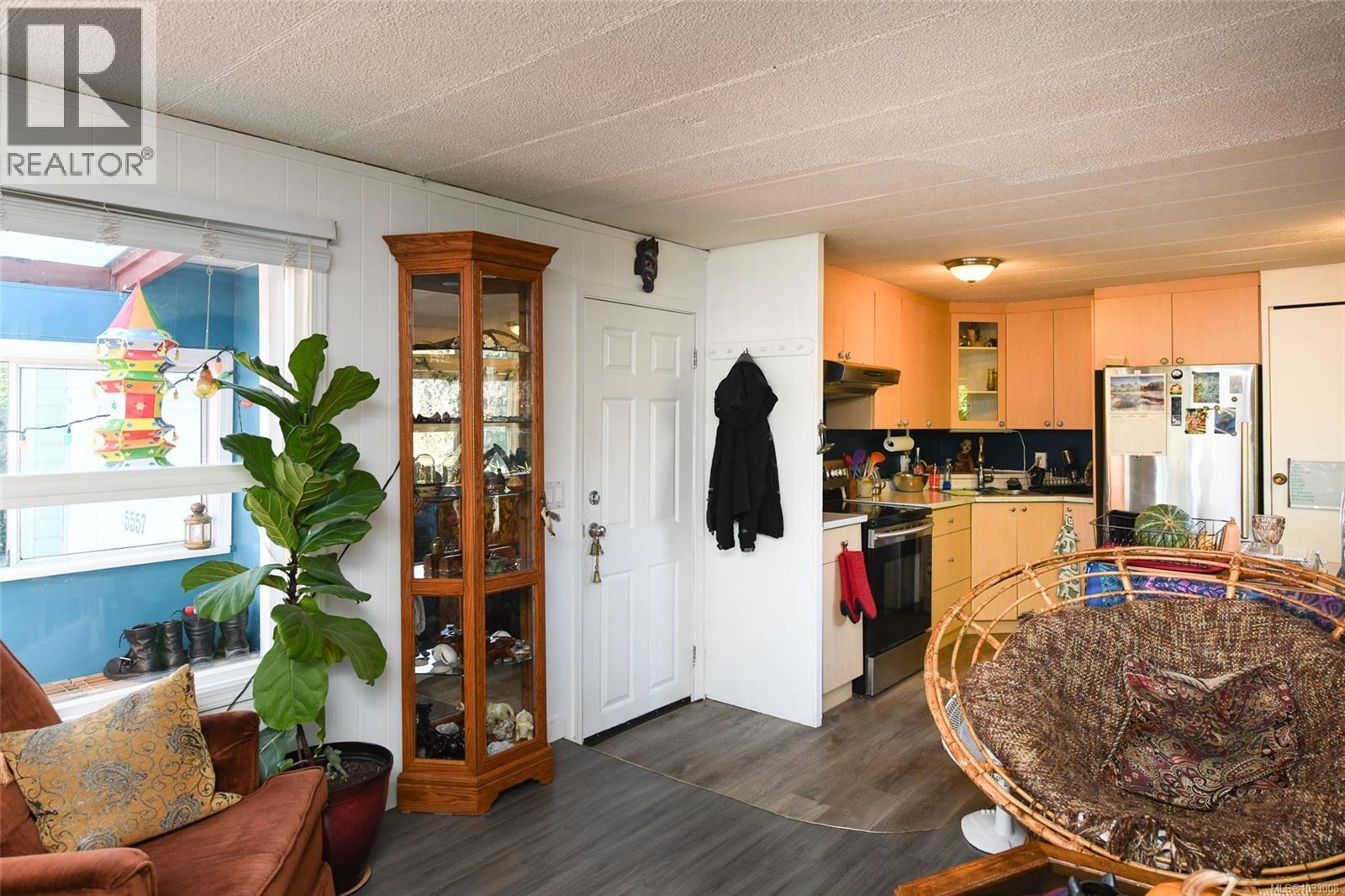 5557 Horne St - 15
