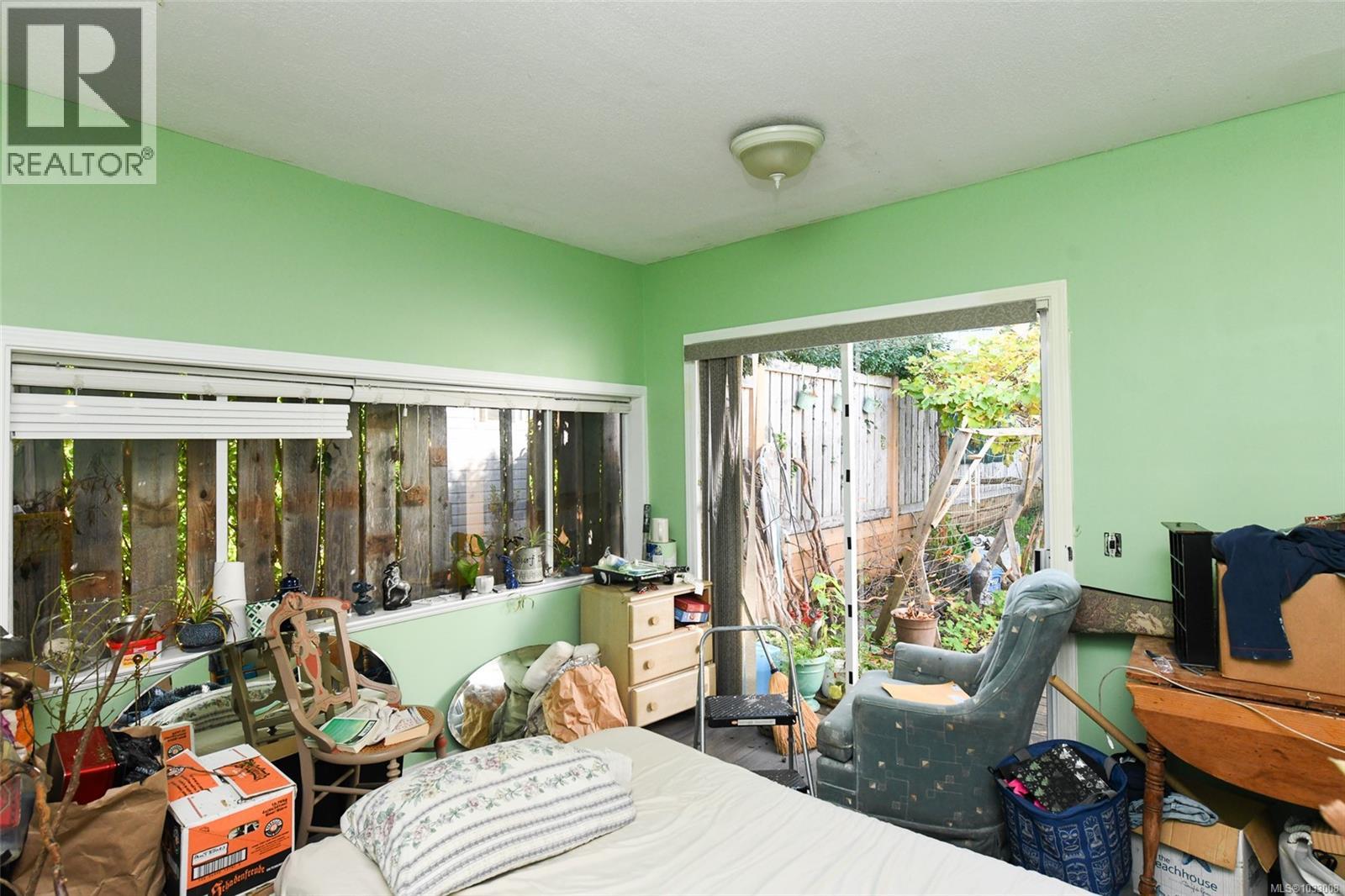 5557 Horne St - 22