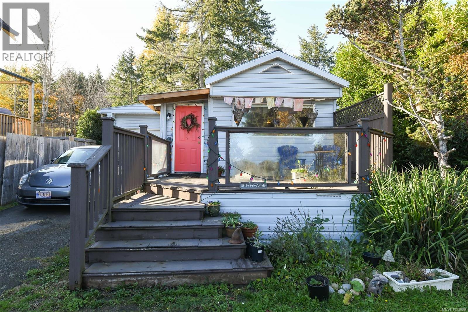 5557 Horne St - 4