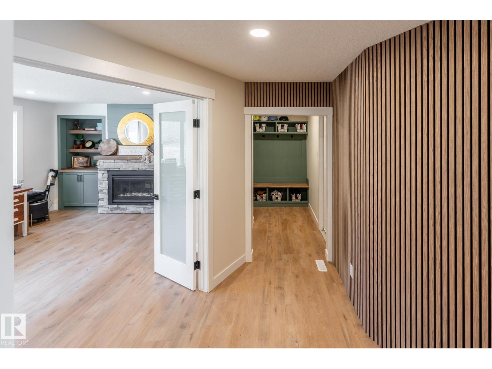 17 SPRUCE CR, St. Albert