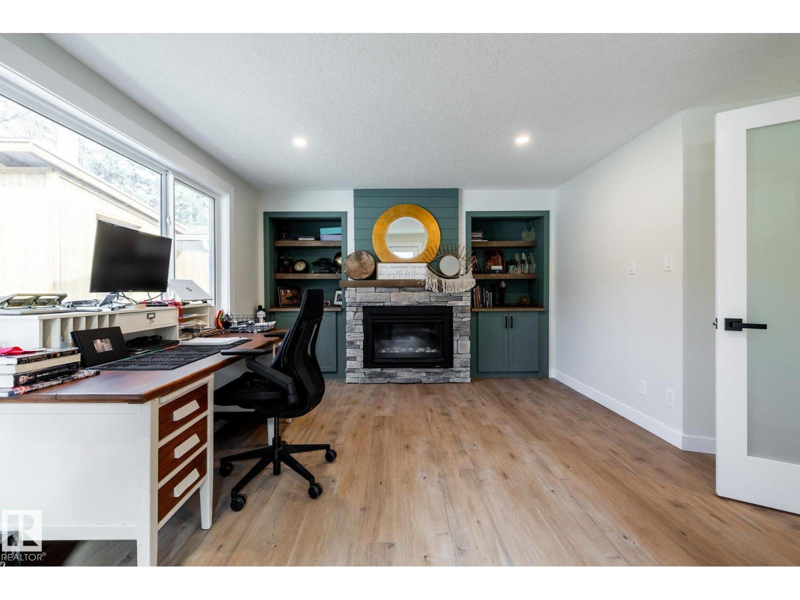 17 SPRUCE CR, St. Albert