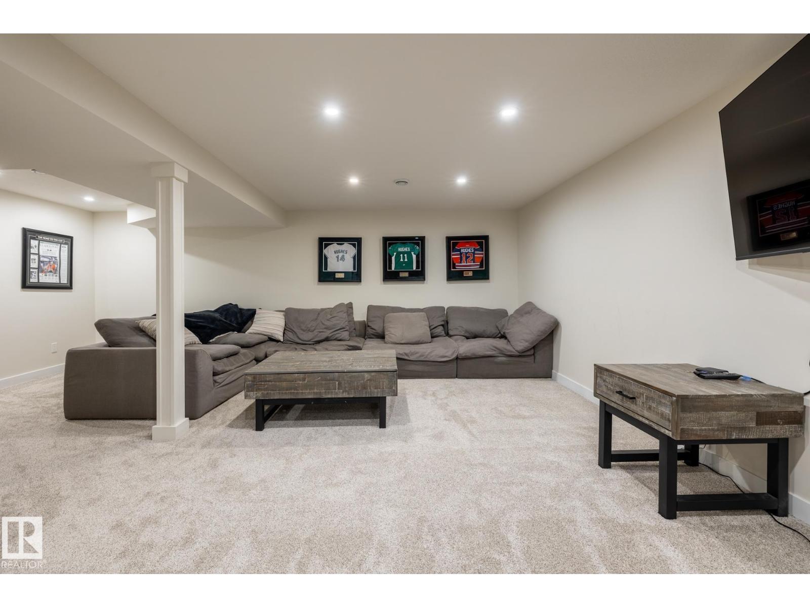 17 SPRUCE CR, St. Albert