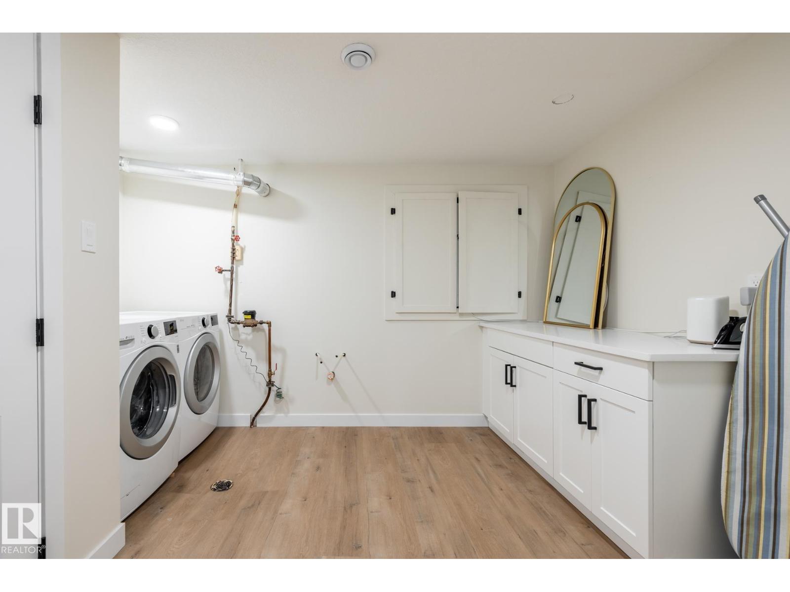 17 SPRUCE CR, St. Albert