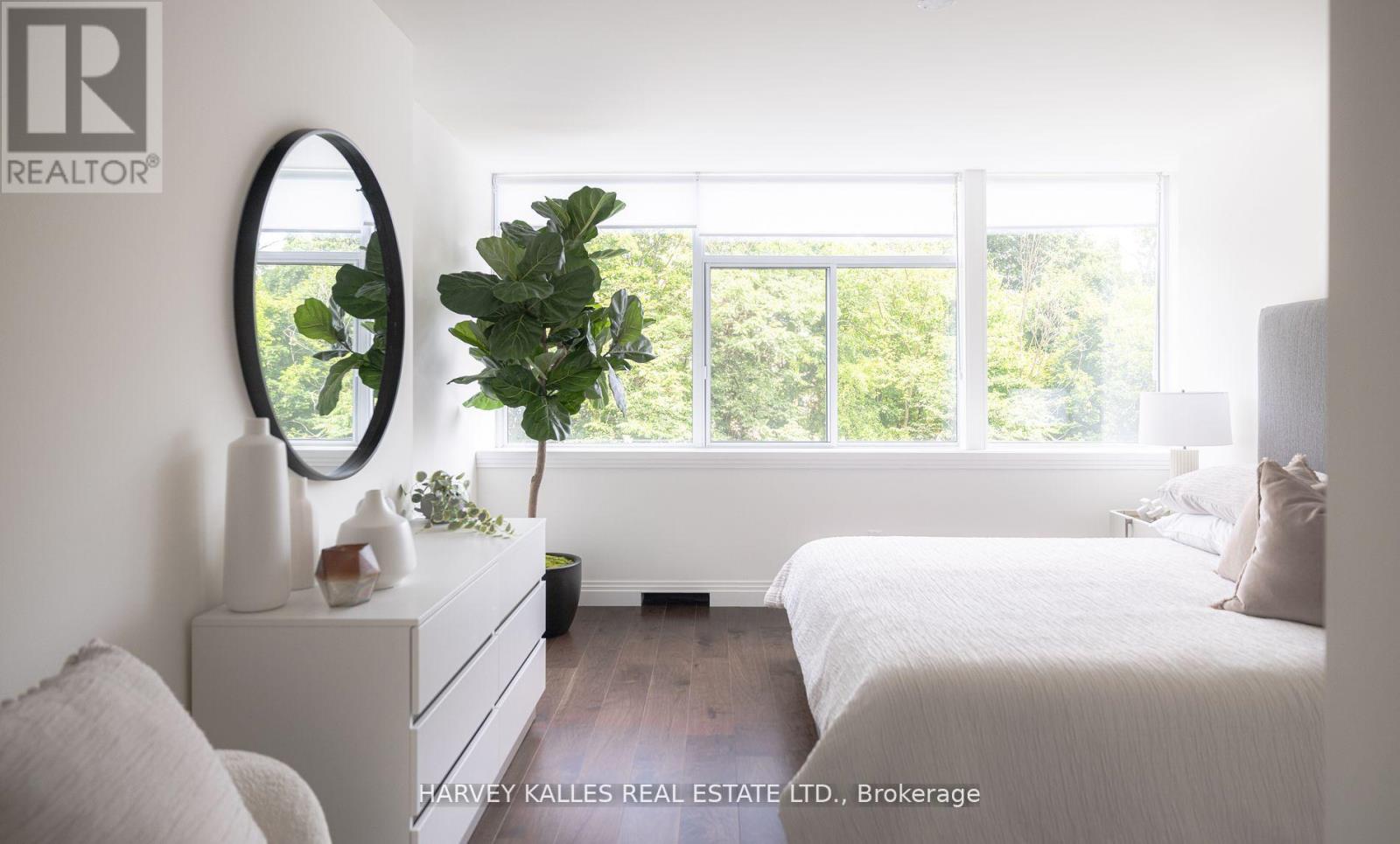 #123 1 BENVENUTO PLACE - 20
