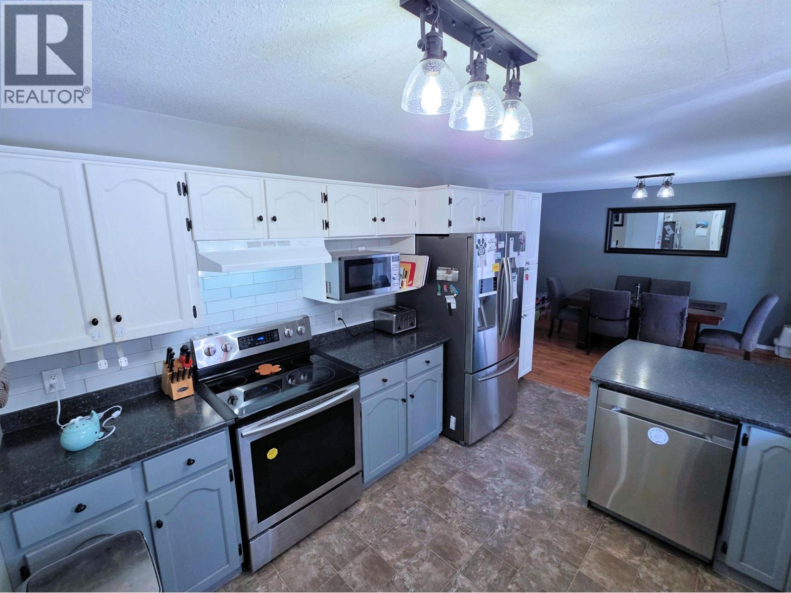 3460 ROBIN ROAD - 11