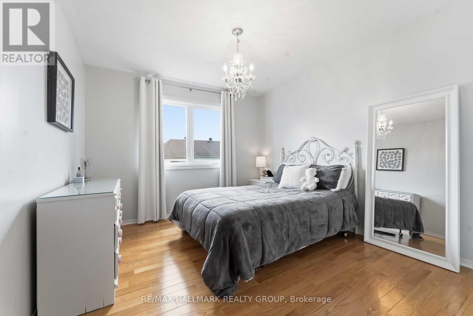 29 BIRCHFIELD AVENUE — photo 22