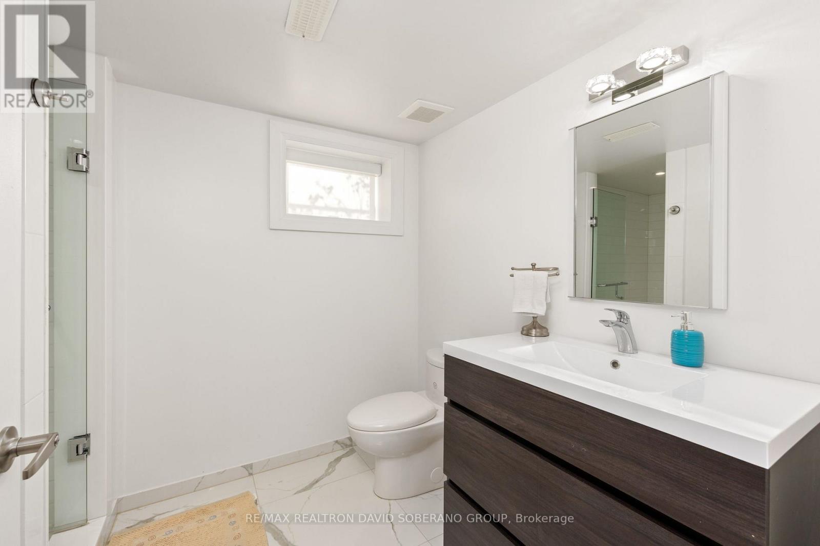 105 WINSTON PARK BOULEVARD — photo 37