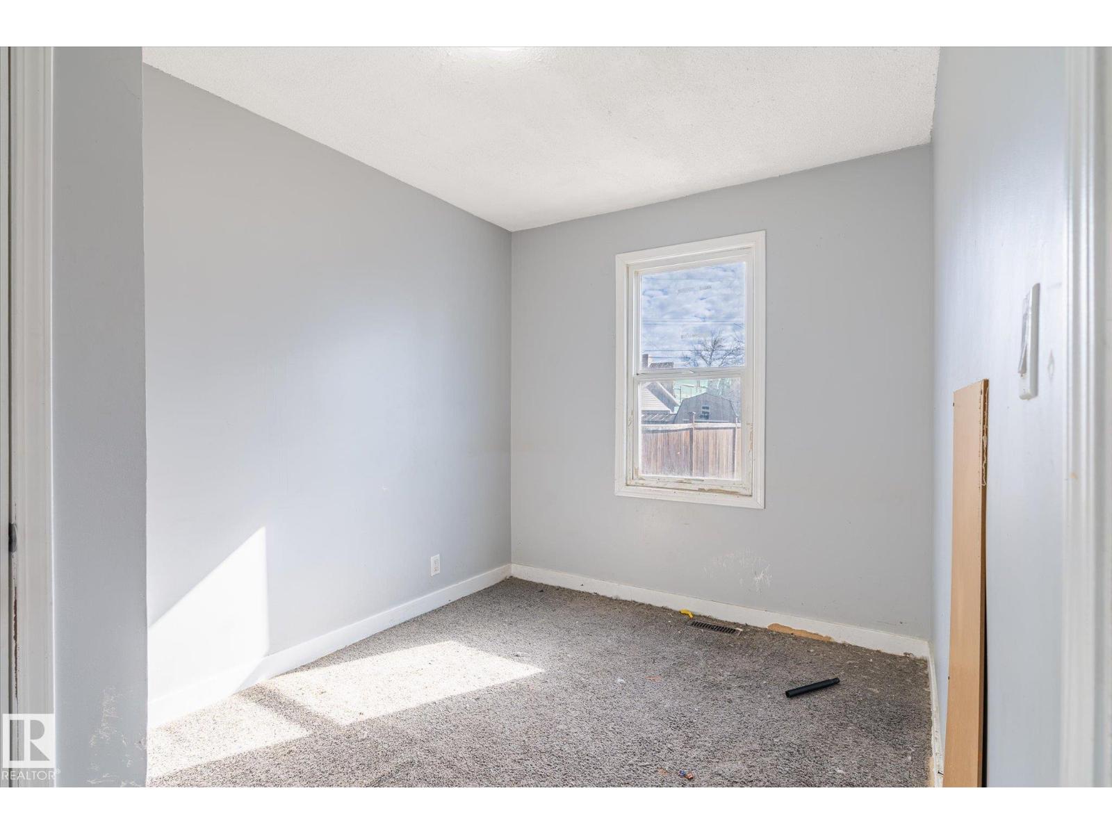 10439 159 ST NW, Edmonton