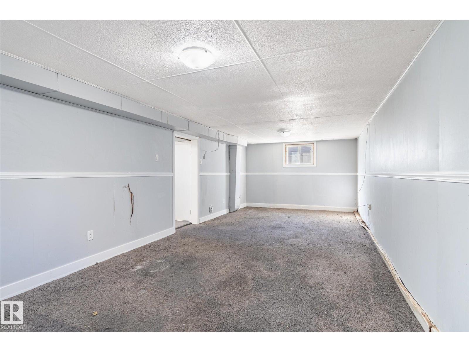 10439 159 ST NW, Edmonton