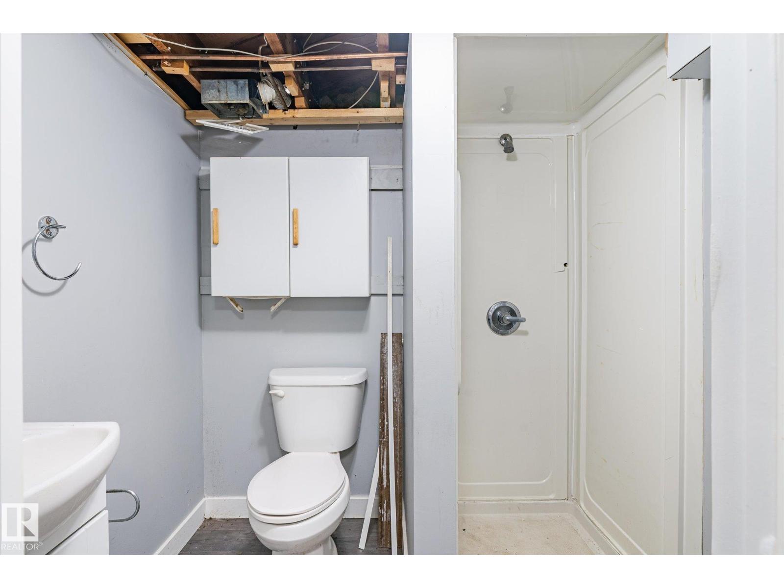 10439 159 ST NW, Edmonton