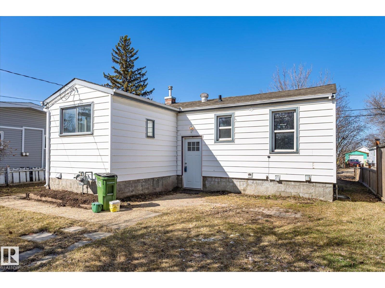 10439 159 ST NW, Edmonton