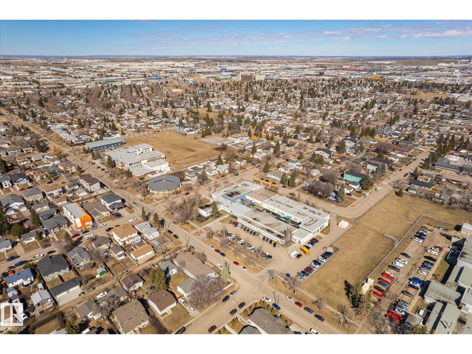 10439 159 ST NW, Edmonton