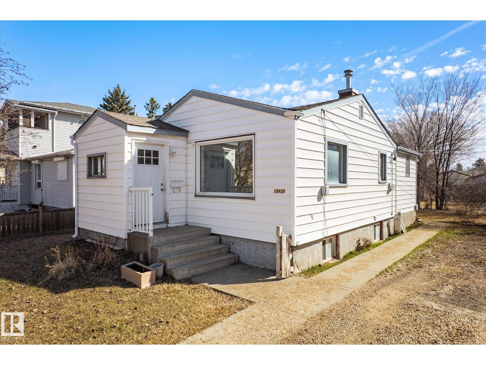 10439 159 ST NW, Edmonton