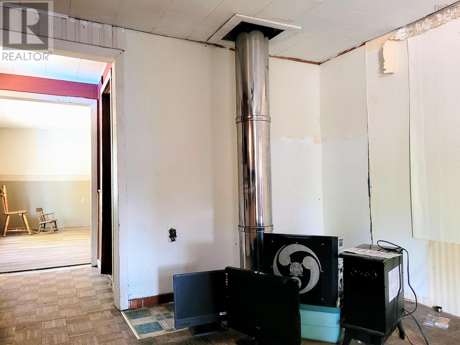 Property 14 of 25 of 4556 Canaan Road