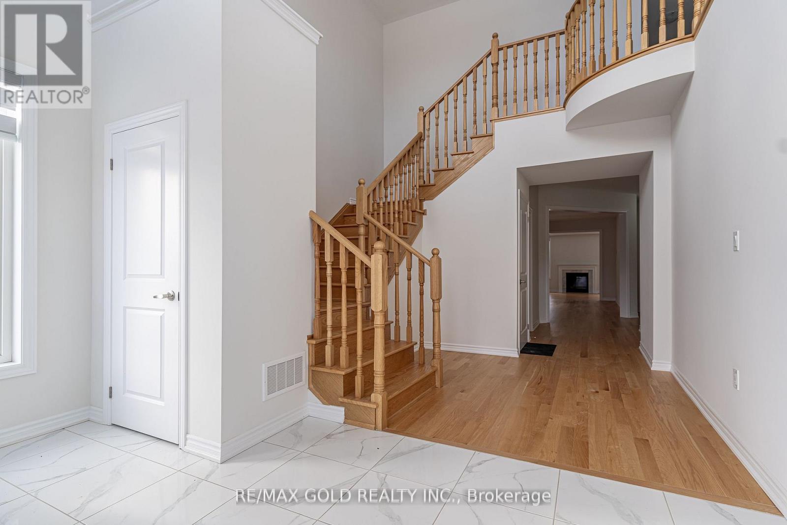 33 GILHAM WAY — photo 5