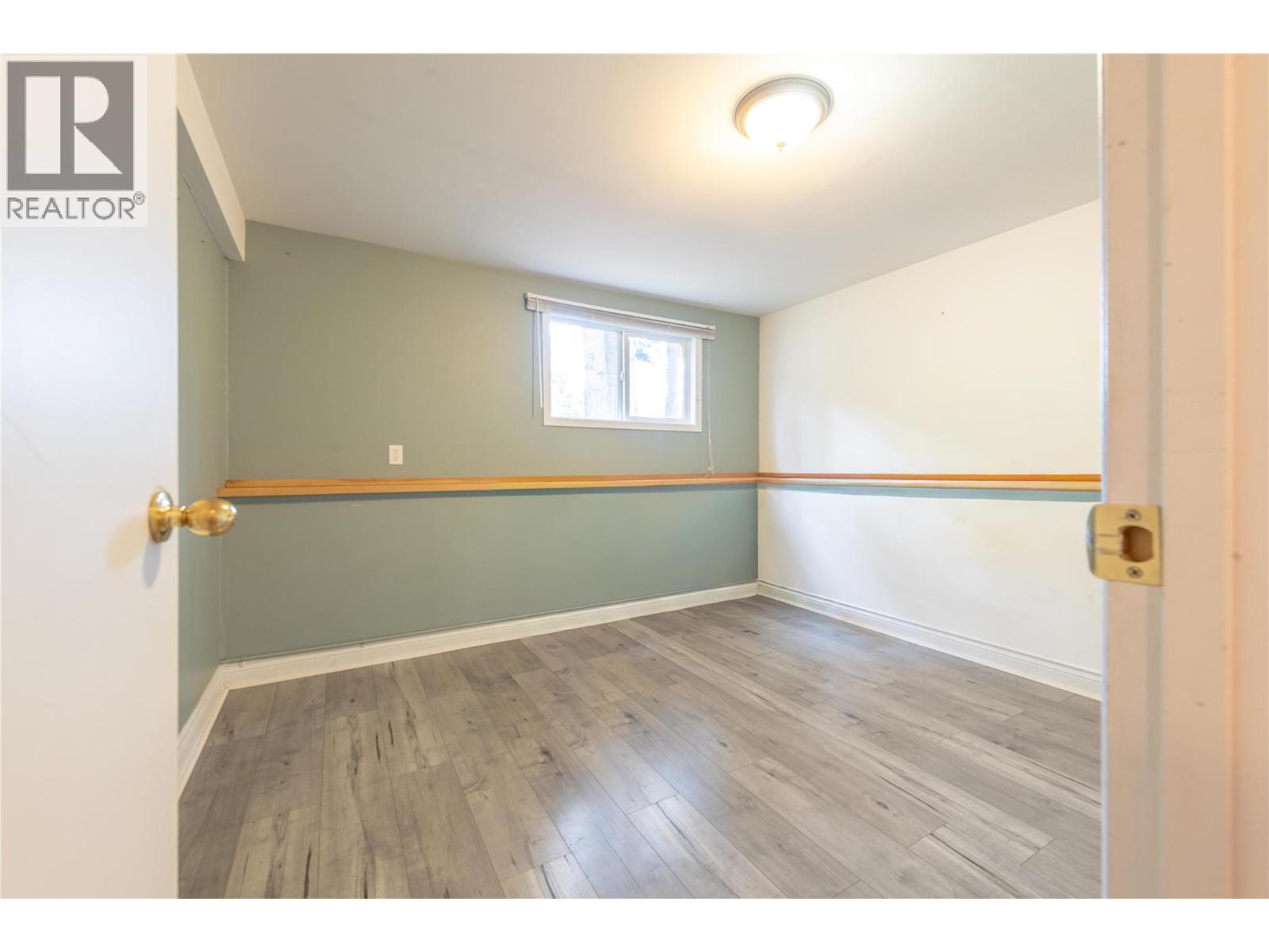 411 Sixth Street - 35