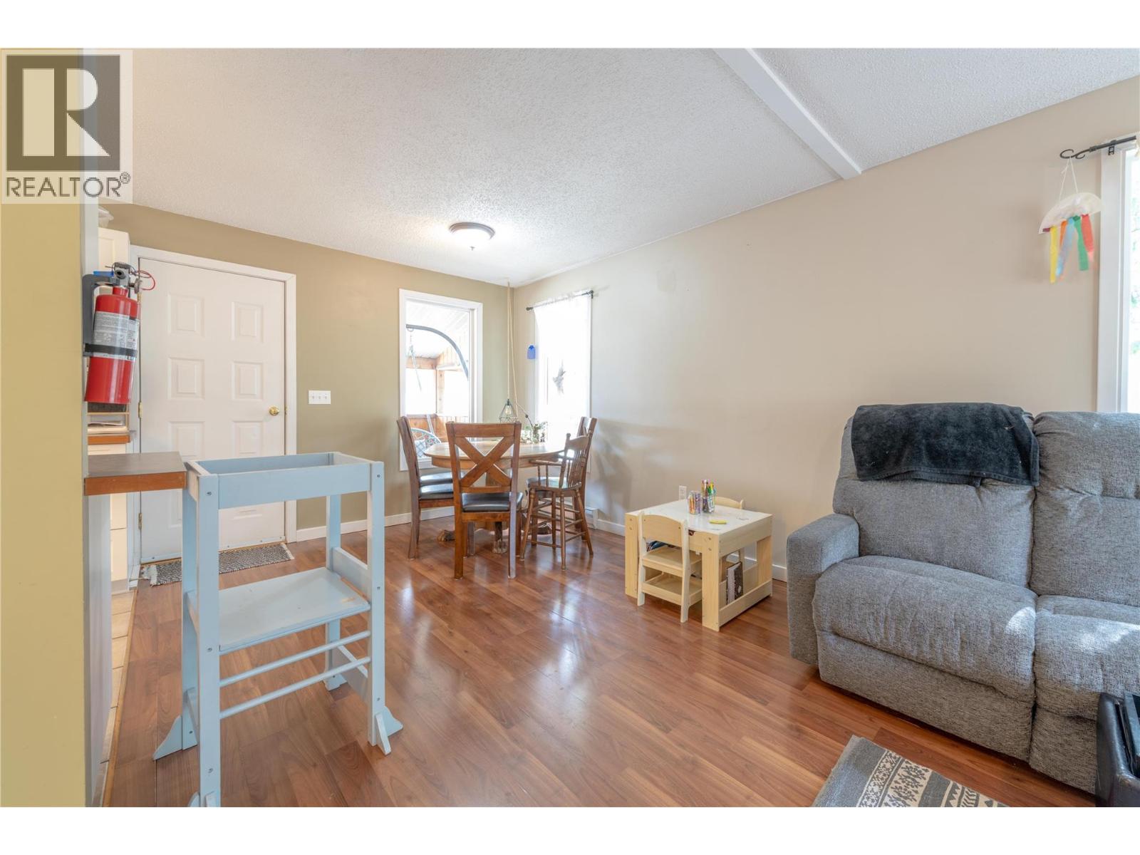 411 Sixth Street - 17