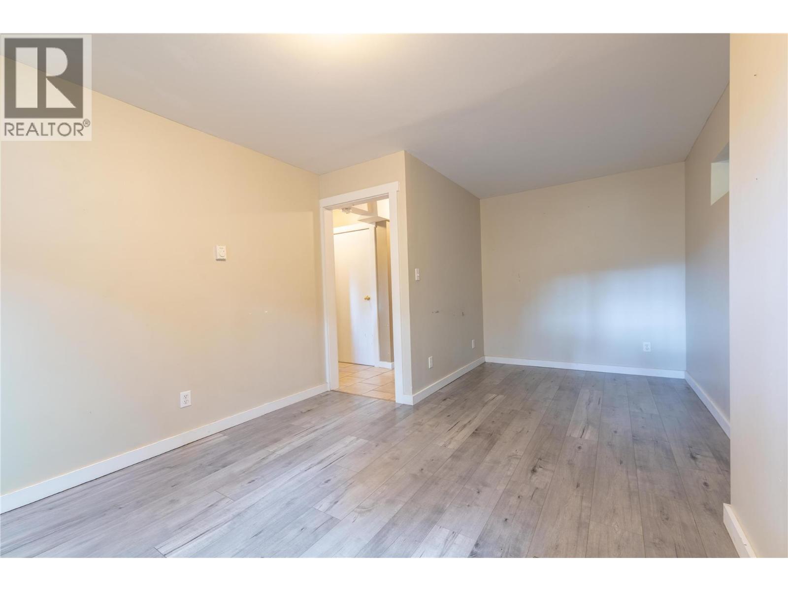 411 Sixth Street - 39