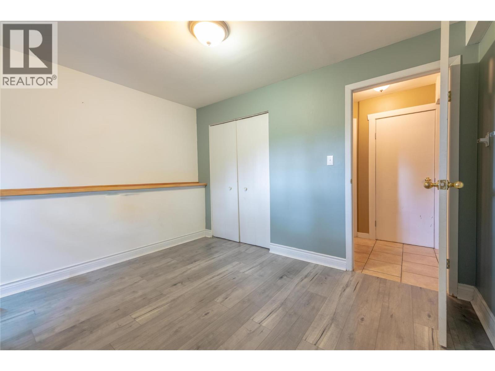 411 Sixth Street - 36