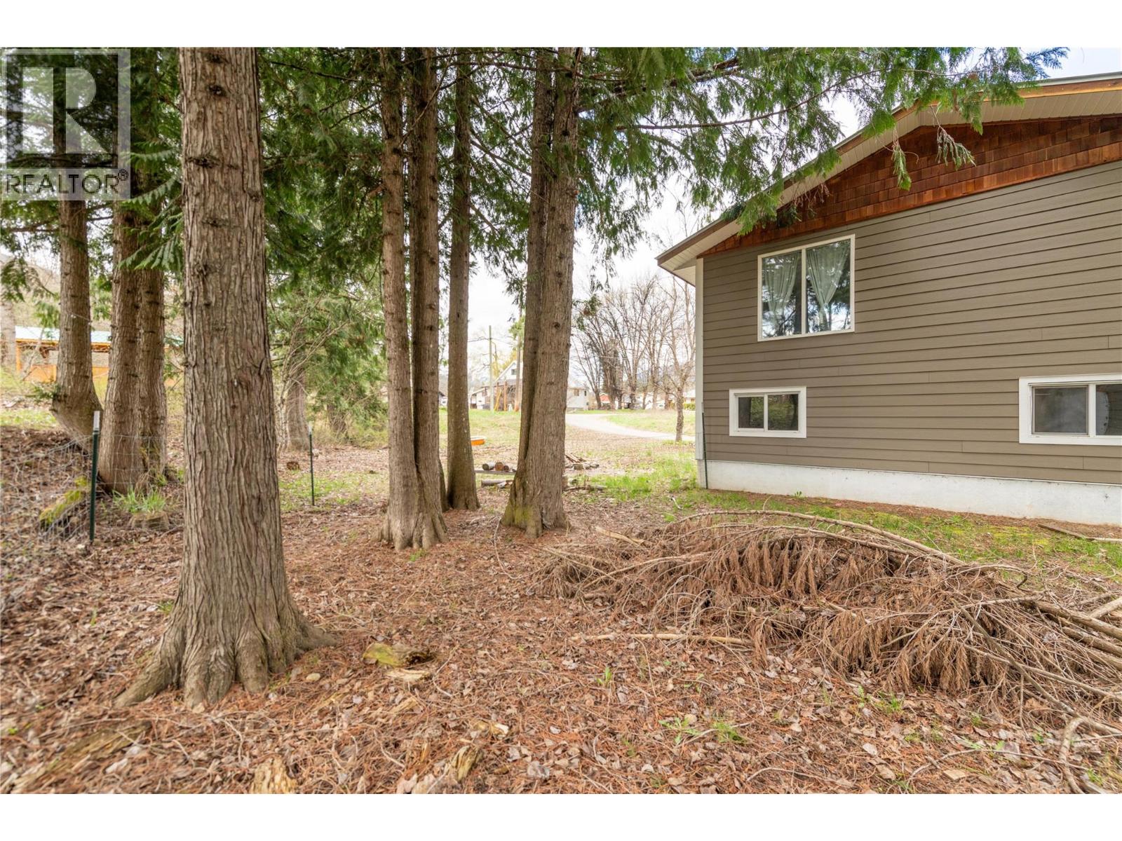 411 Sixth Street - 6