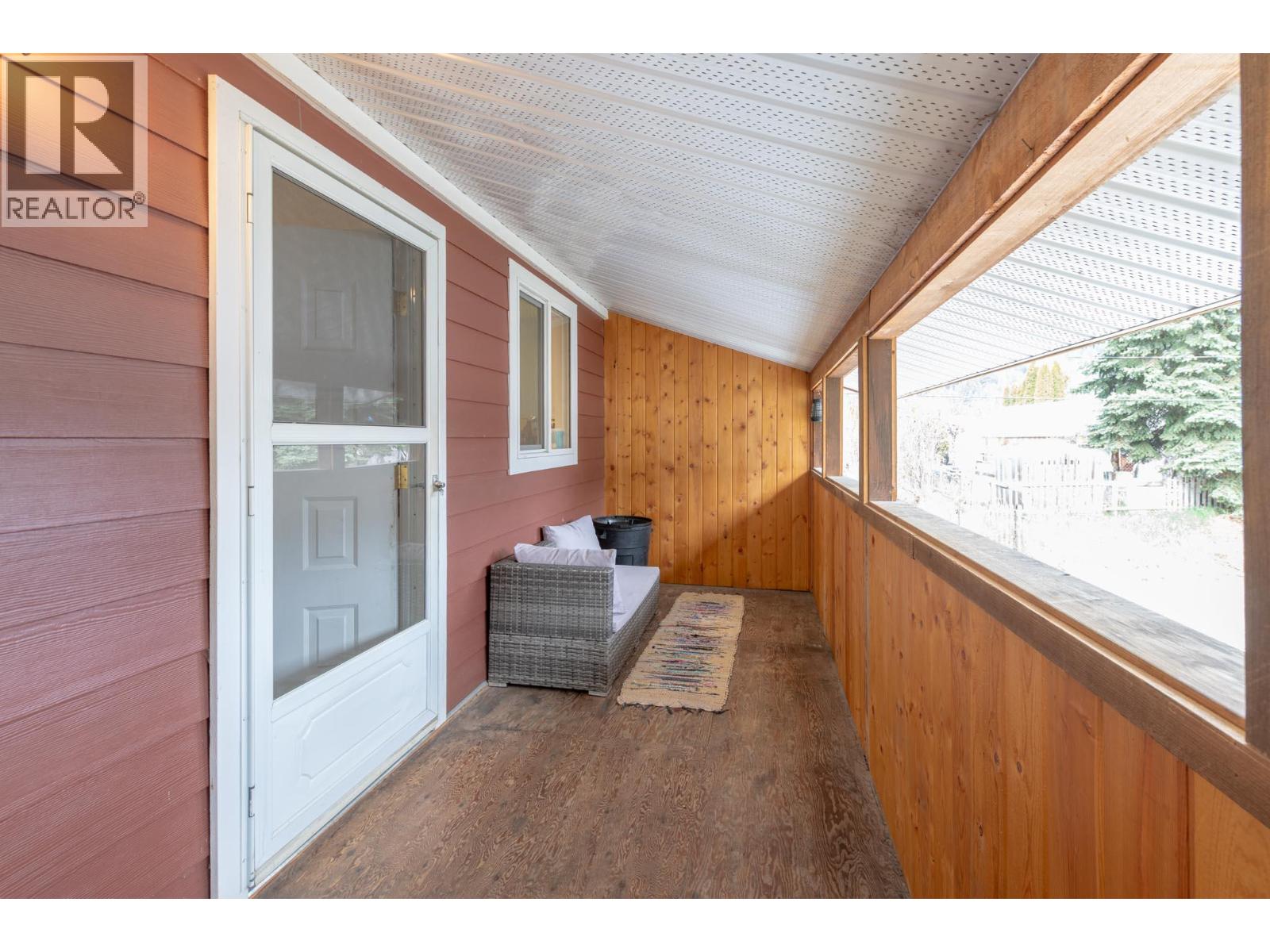 411 Sixth Street - 10