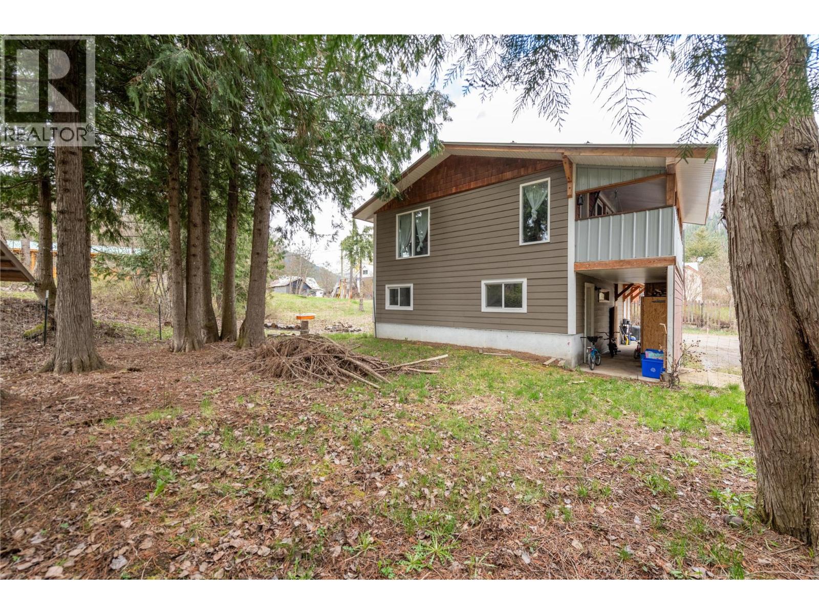 411 Sixth Street - 4