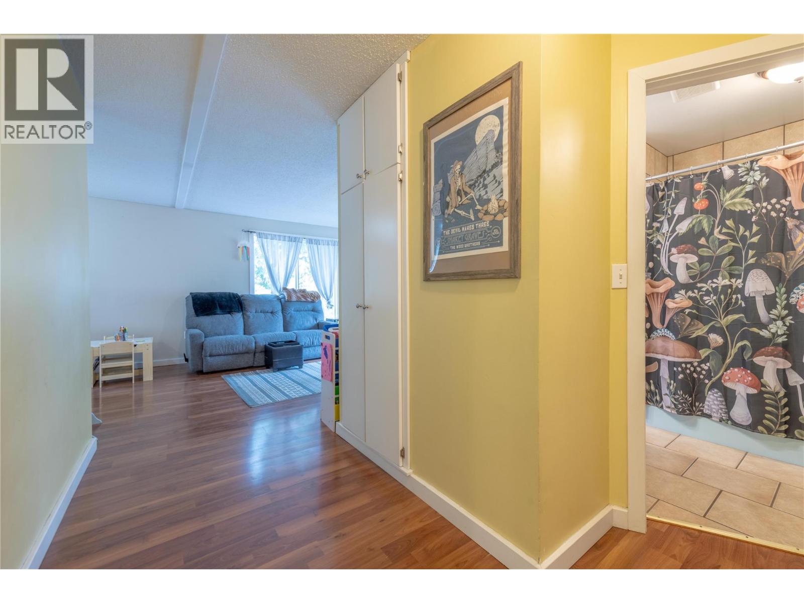 411 Sixth Street - 22