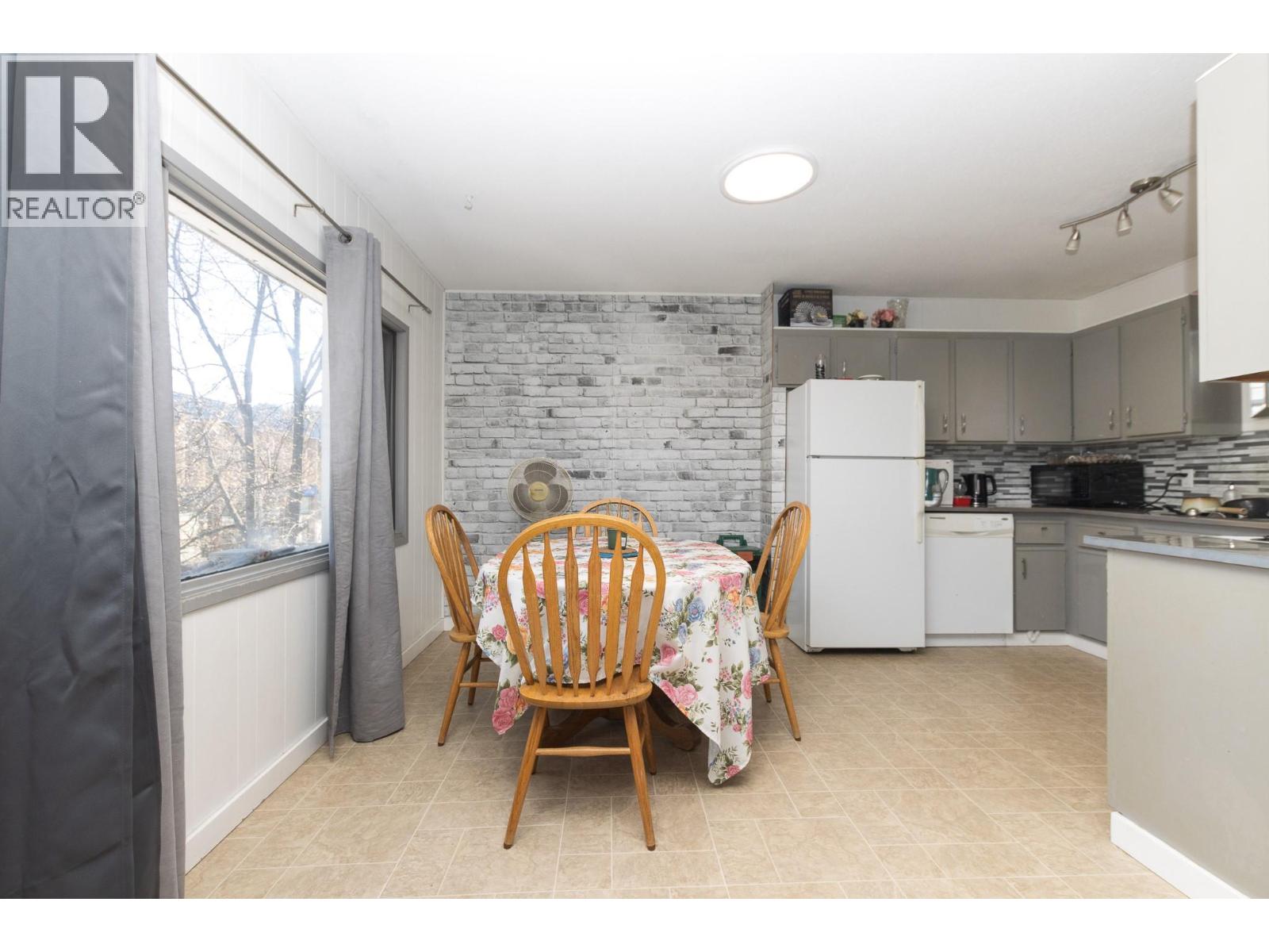  261 Alexander Street, Salmon Arm