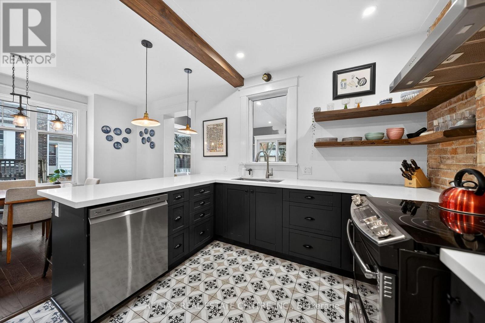 282 PARK STREET Property Photo