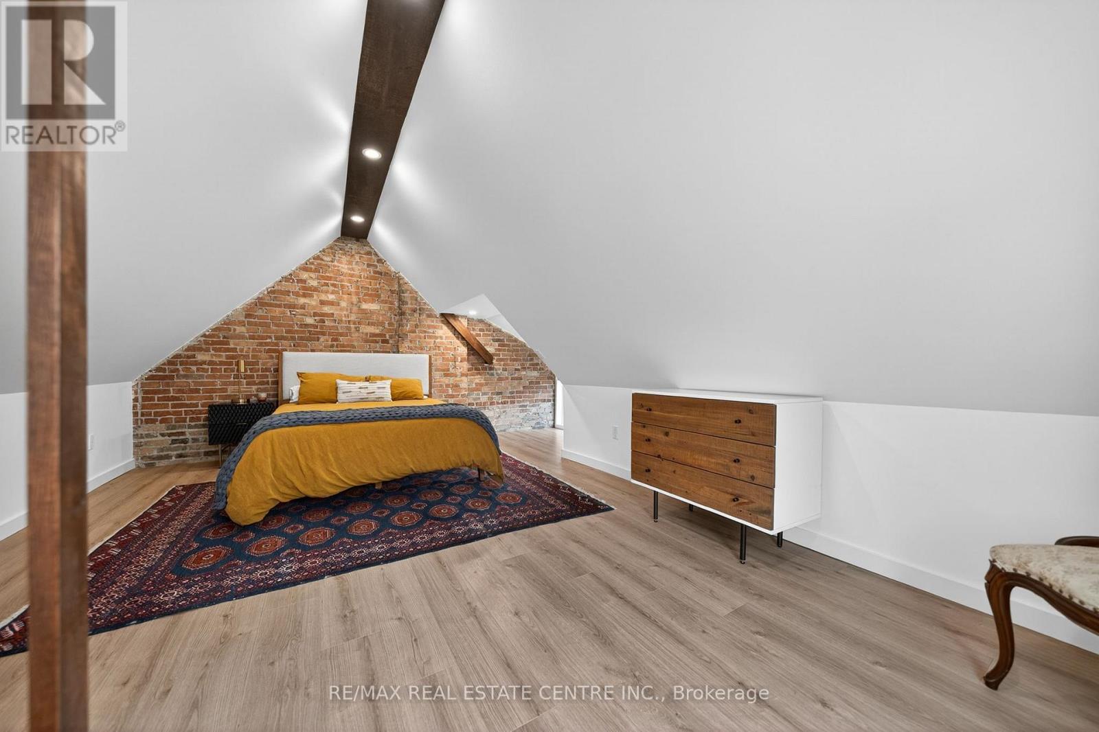 282 PARK STREET Property Photo