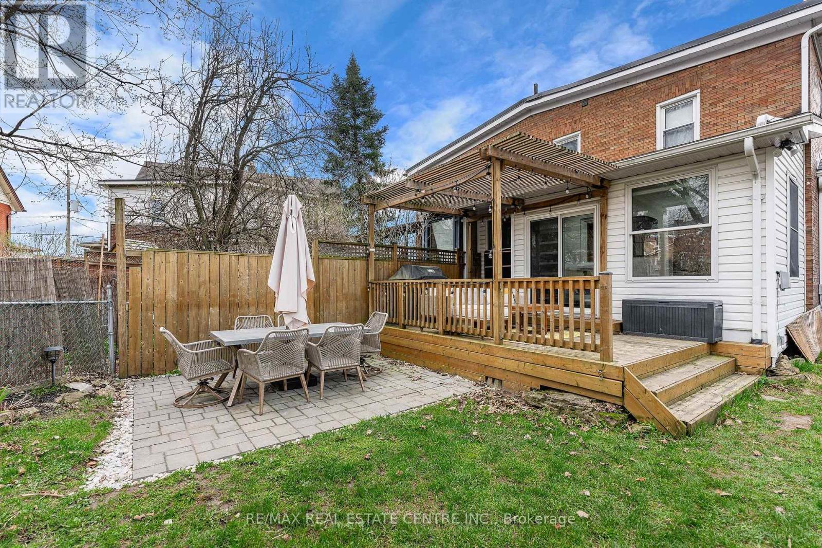 282 PARK STREET Property Photo